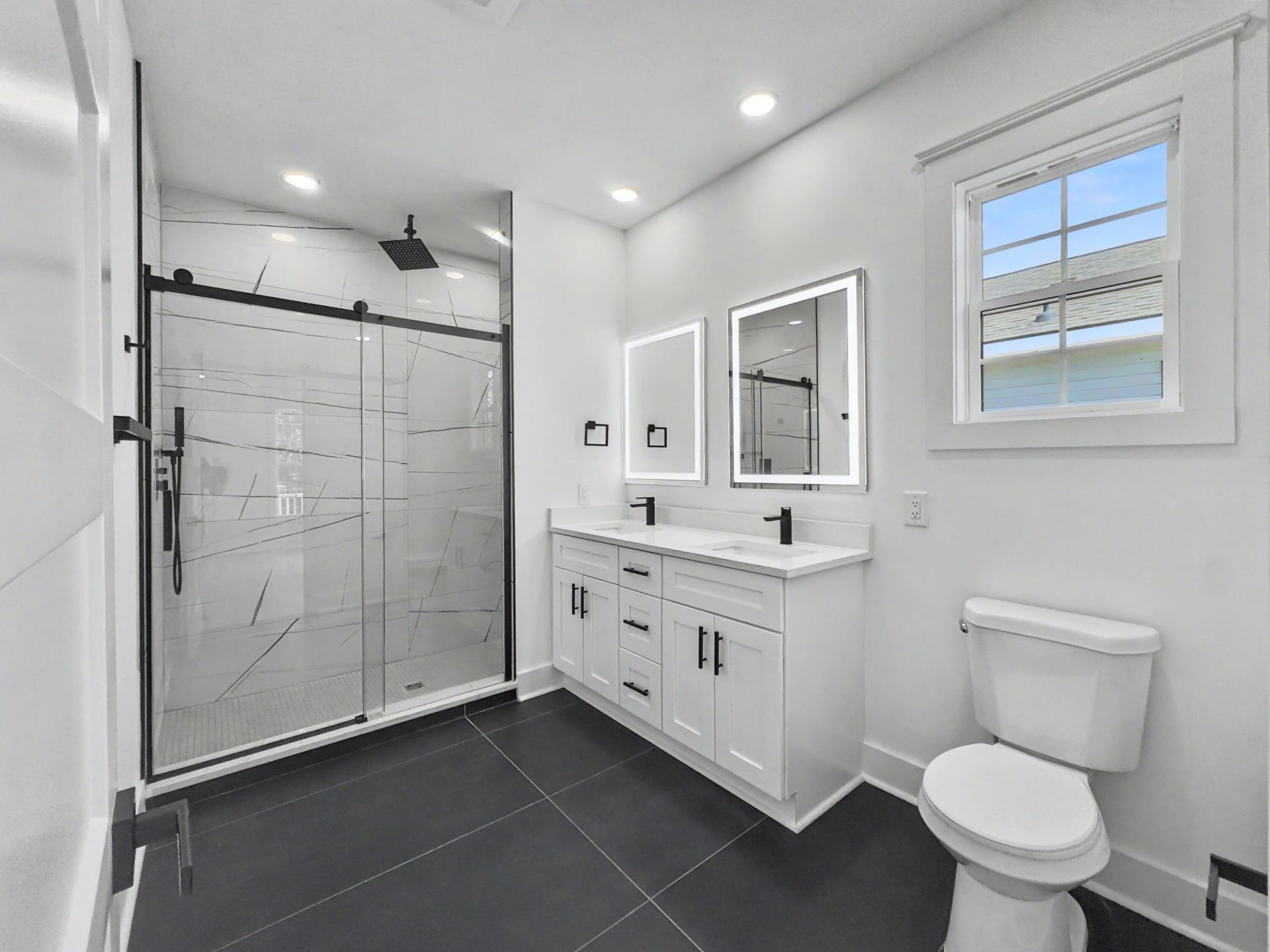 1922 Clifton Street Photo 18