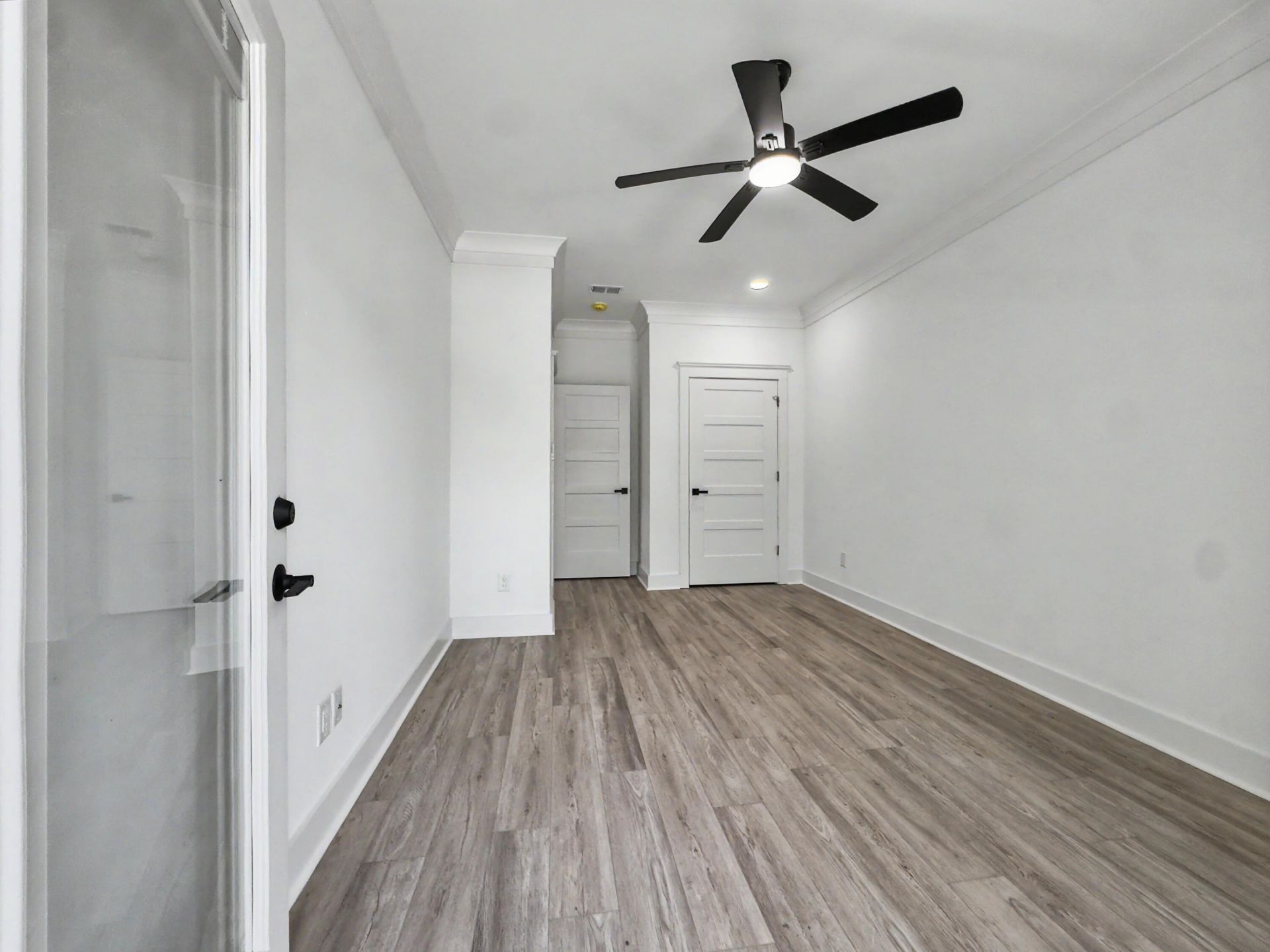 1922 Clifton Street Photo 24