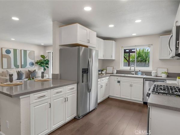 10471 Whirlaway Street, Cypress, CA 90630