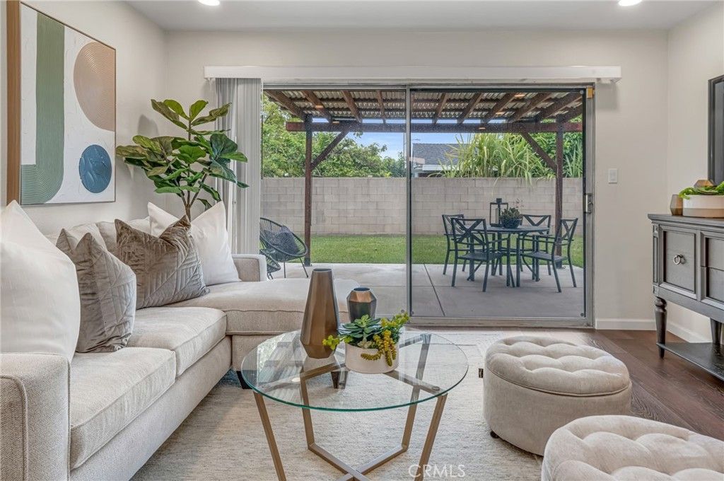 10471 Whirlaway Street, Cypress, CA 90630 Main Photo