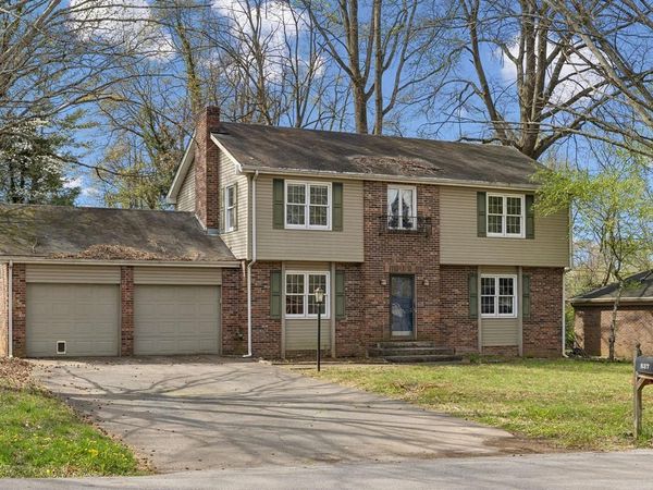 837 Edgefield Way , Bowling Green, KY 42104