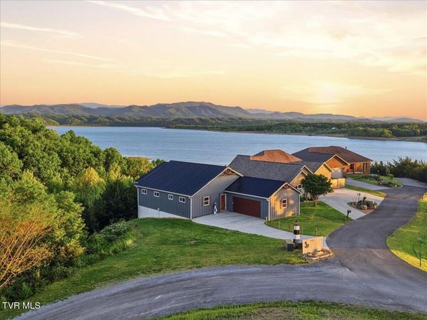 1321 Aqua Vista Way, Newport, TN 37821