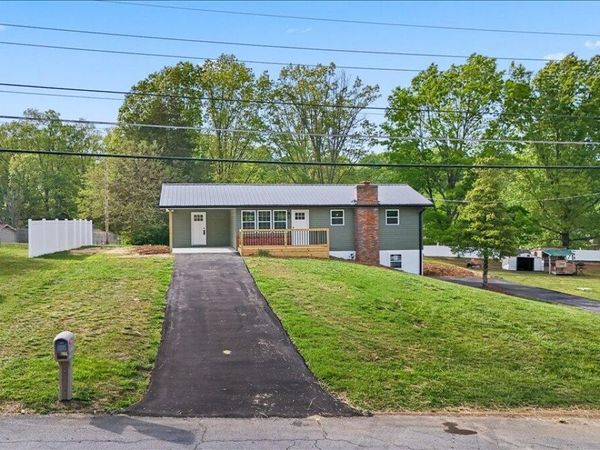 225 Lisa Lane, Piney Flats, TN 37686