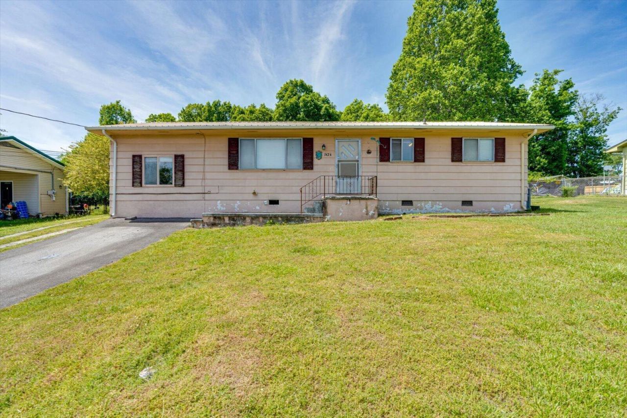 1424 19th Street, Cleveland, TN 37311 Main Photo