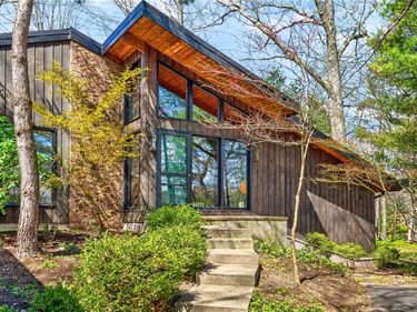 1 Lacoma Lane , Pittsford, NY 14534