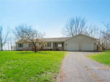 14472 Puzzey Road , Albion, NY 14411