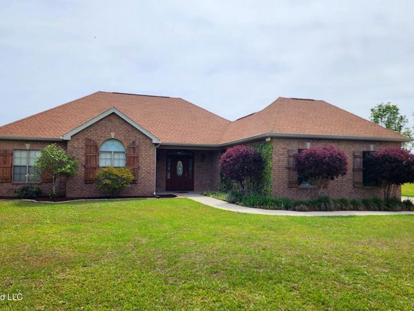 12 Seminole Drive, Picayune, MS 39466