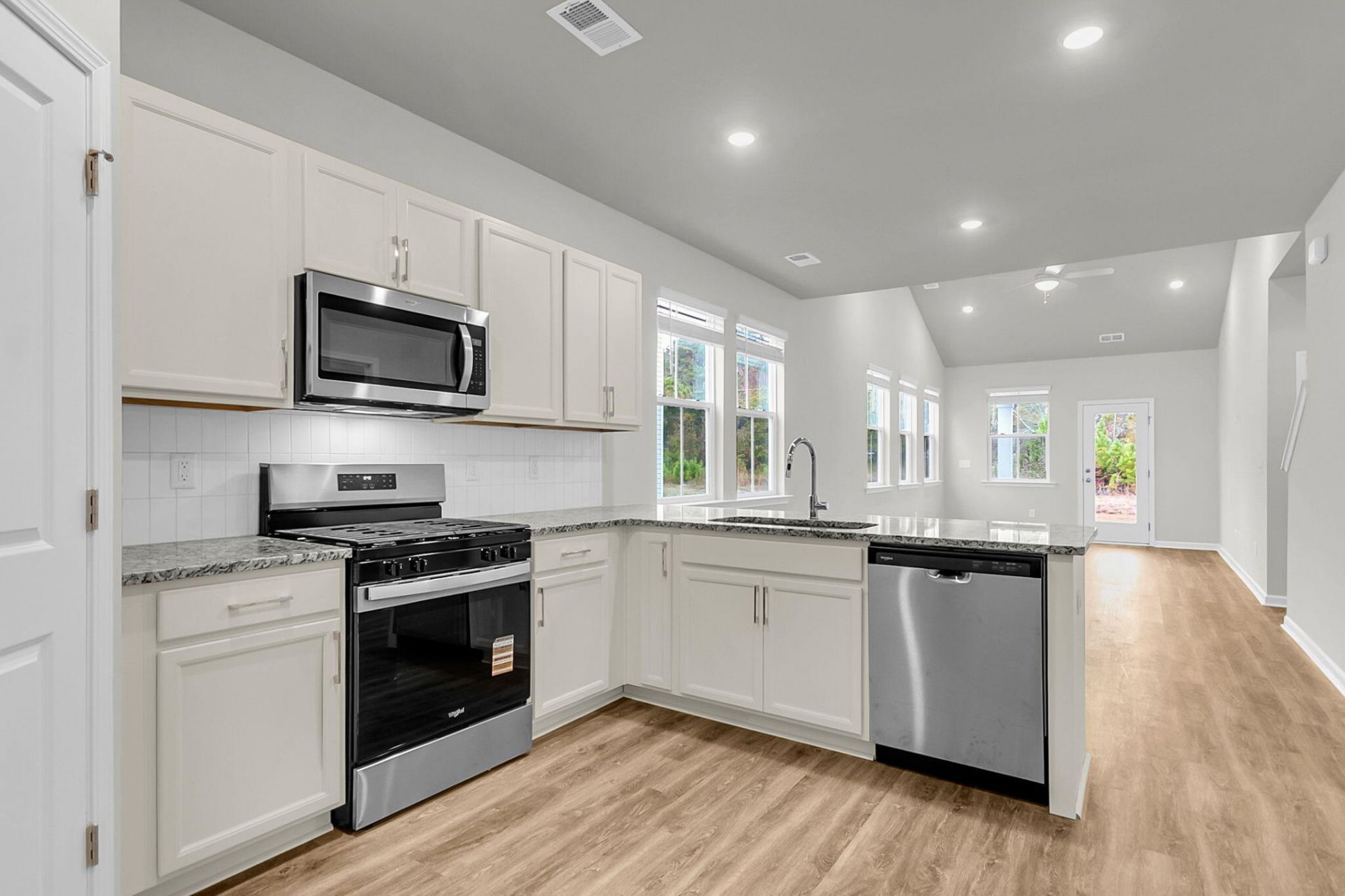 122 Scout Drive Photo 7