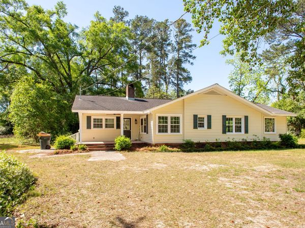 110 Briarwood Road, Waycross, GA 31501
