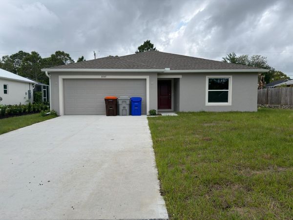 8545 103rd Avenue, Vero Beach, FL 32967