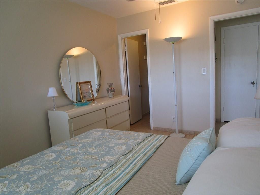 2000 NE 51st Court, Unit 201, Fort Lauderdale, FL 33308 Photo