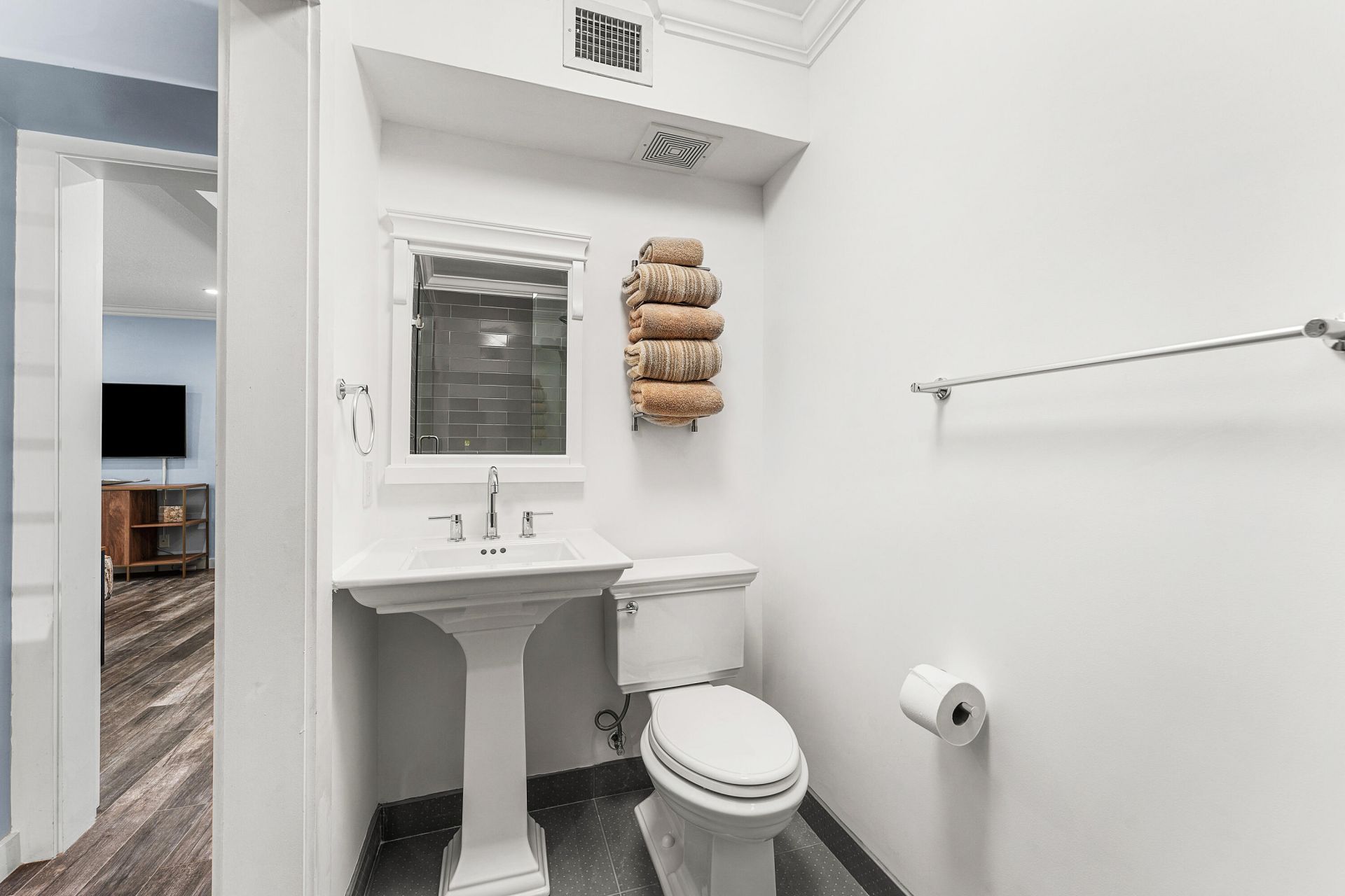 1025 Casuarina Road, Unit 4, Delray Beach, FL 33483 Photo