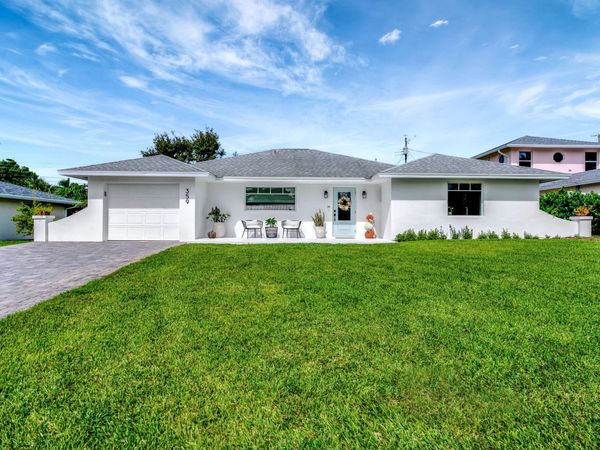 359 Beacon Street, Tequesta, FL 33469