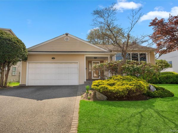 150 Roxton Road, Plainview, NY 11803