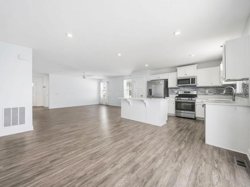 520 Buchloe Drive , Marysville, OH 43040 Photo 9