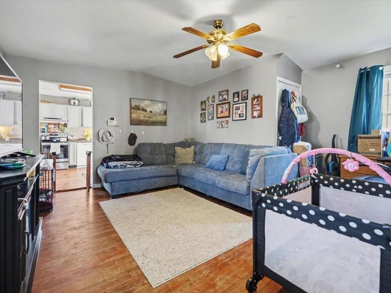 273 Buckingham Street , Newark, OH 43055 Photo 2