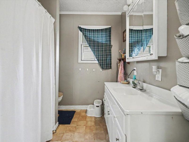 273 Buckingham Street , Newark, OH 43055 Photo 9