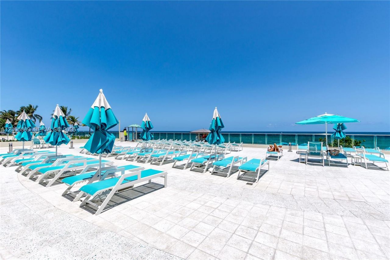 Please Call For Address, Unit 415, Hollywood, FL 33019 Photo