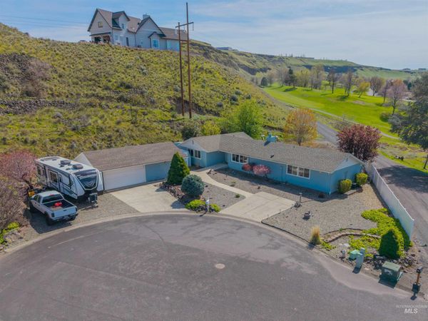 3650 Country Club Court, Lewiston, ID 83501