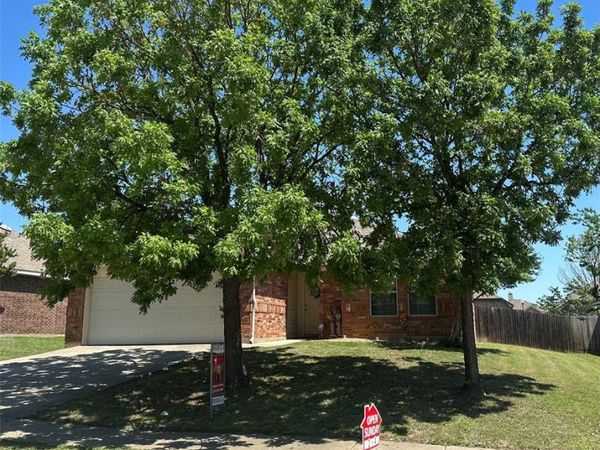 3704 Northpointe Drive, Denton, TX 76207