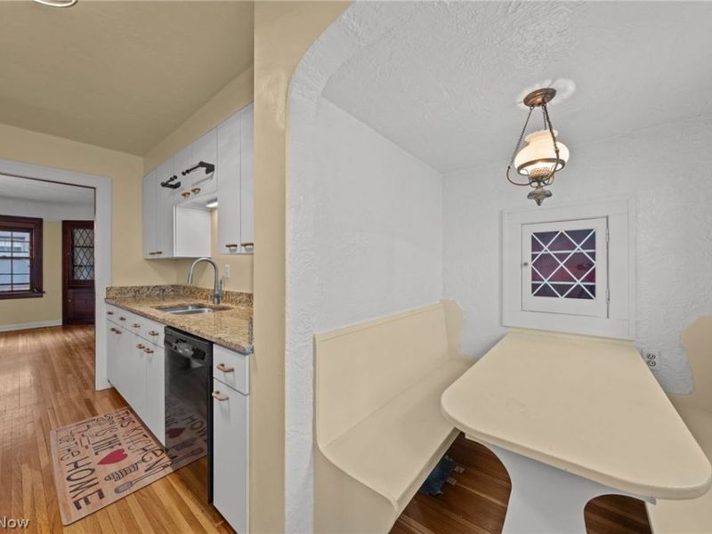 18427 Winslow Road, Shaker Heights, OH 44122 Photo 14