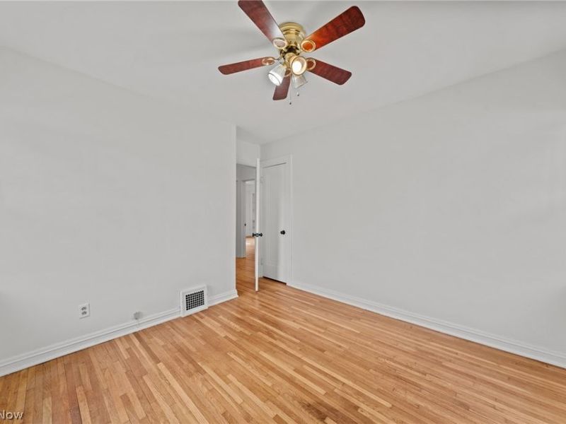 18427 Winslow Road, Shaker Heights, OH 44122 Photo 35