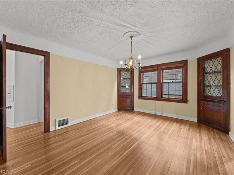 18427 Winslow Road, Shaker Heights, OH 44122 Photo 7