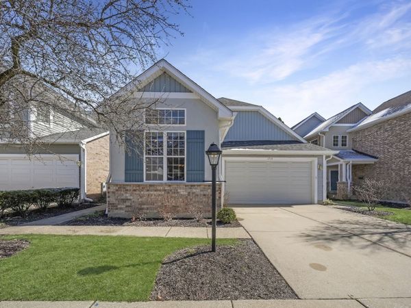 1713 Astor Avenue , Oakbrook Terrace, IL 60181