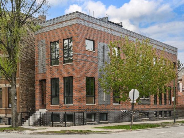 1900 W Cortland Avenue , Chicago, IL 60622