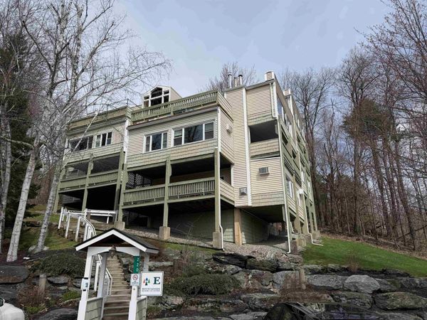 220 Mountainside Drive, Unit 402, Stowe, VT 05672