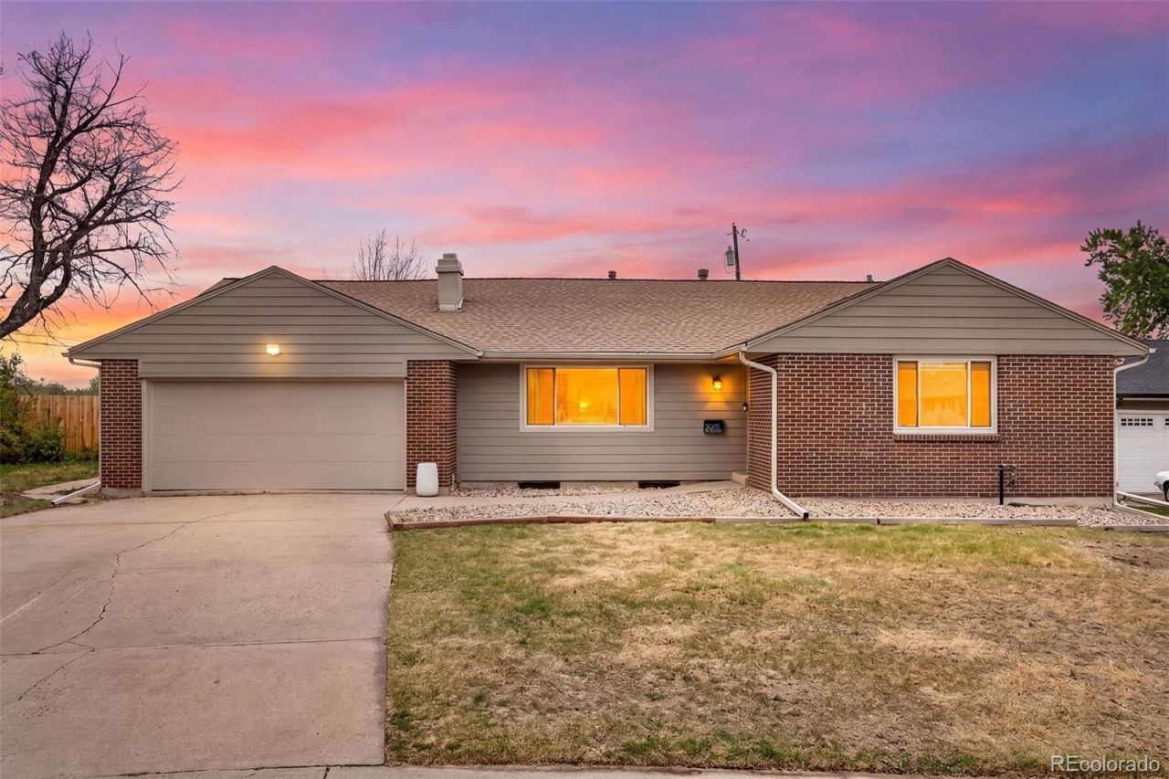 3075 S Holly Place, Denver, CO 80222 Main Photo