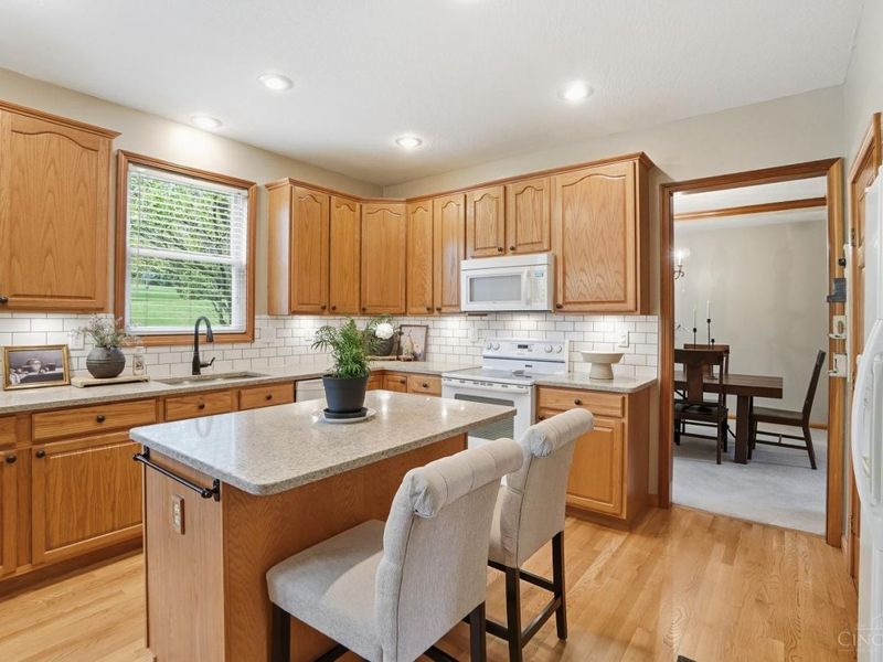 359 Hallmark Court, Fairfield, OH 45014 Photo 16