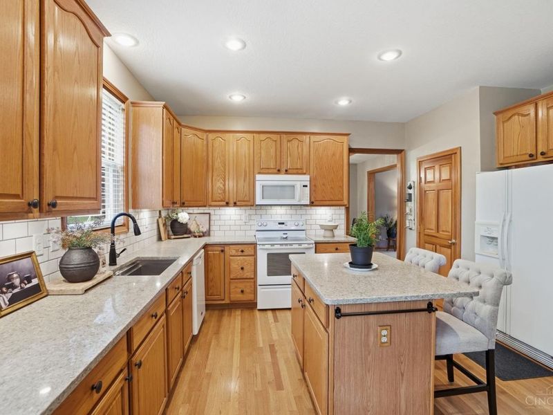 359 Hallmark Court, Fairfield, OH 45014 Photo 17