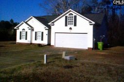 213 Greemount Circle  photo 4