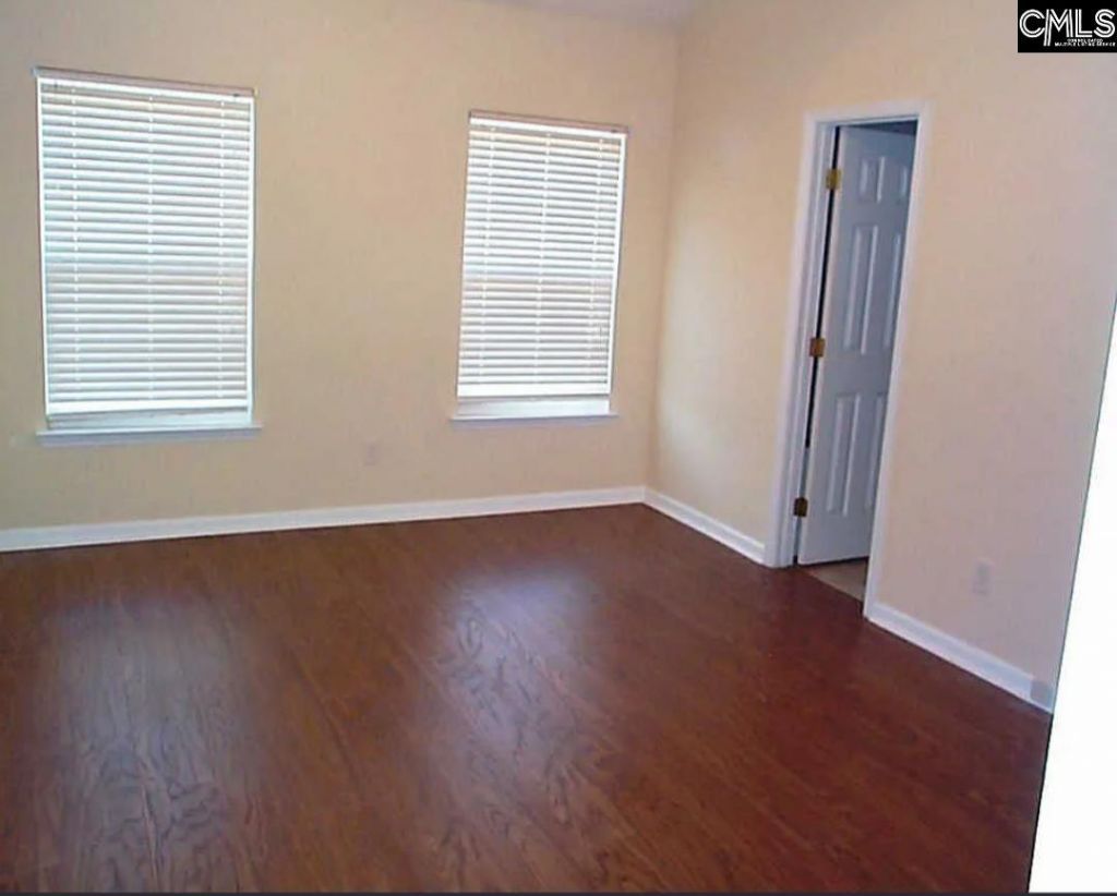 213 Greemount Circle  Photo 5