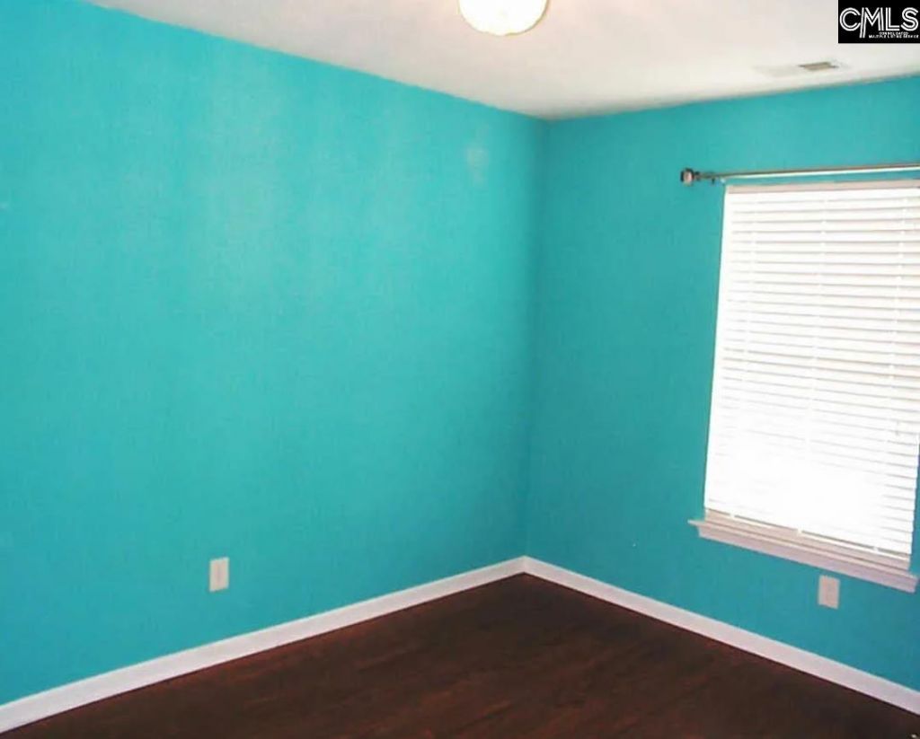 213 Greemount Circle  Photo 6