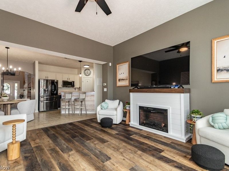 324 Lakewick Lane, Willowick, OH 44095 Photo 8