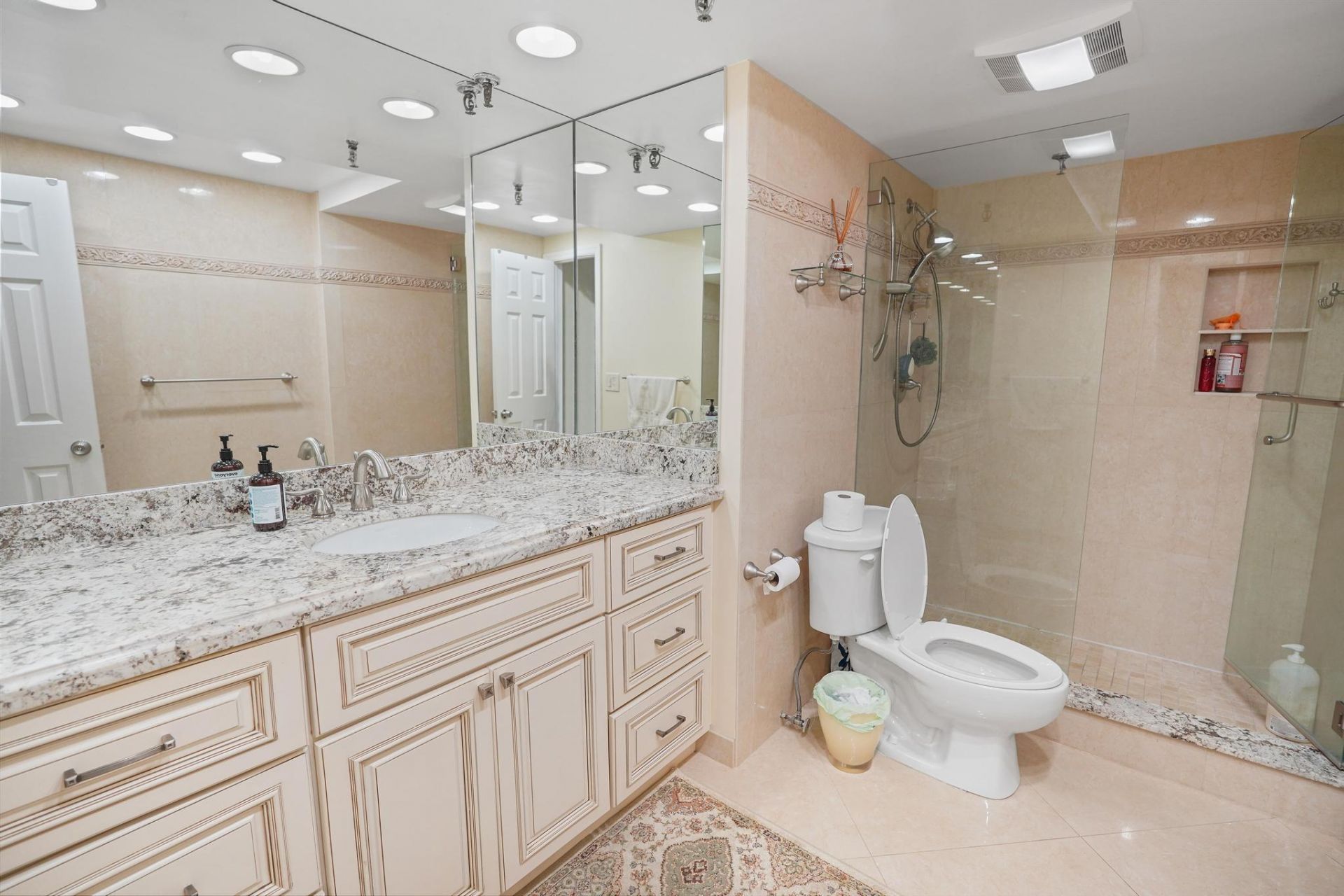 859 Jeffery Street, Unit 506, Boca Raton, FL 33487 Photo