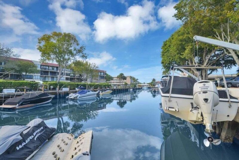 859 Jeffery Street, Unit 506, Boca Raton, FL 33487 Photo