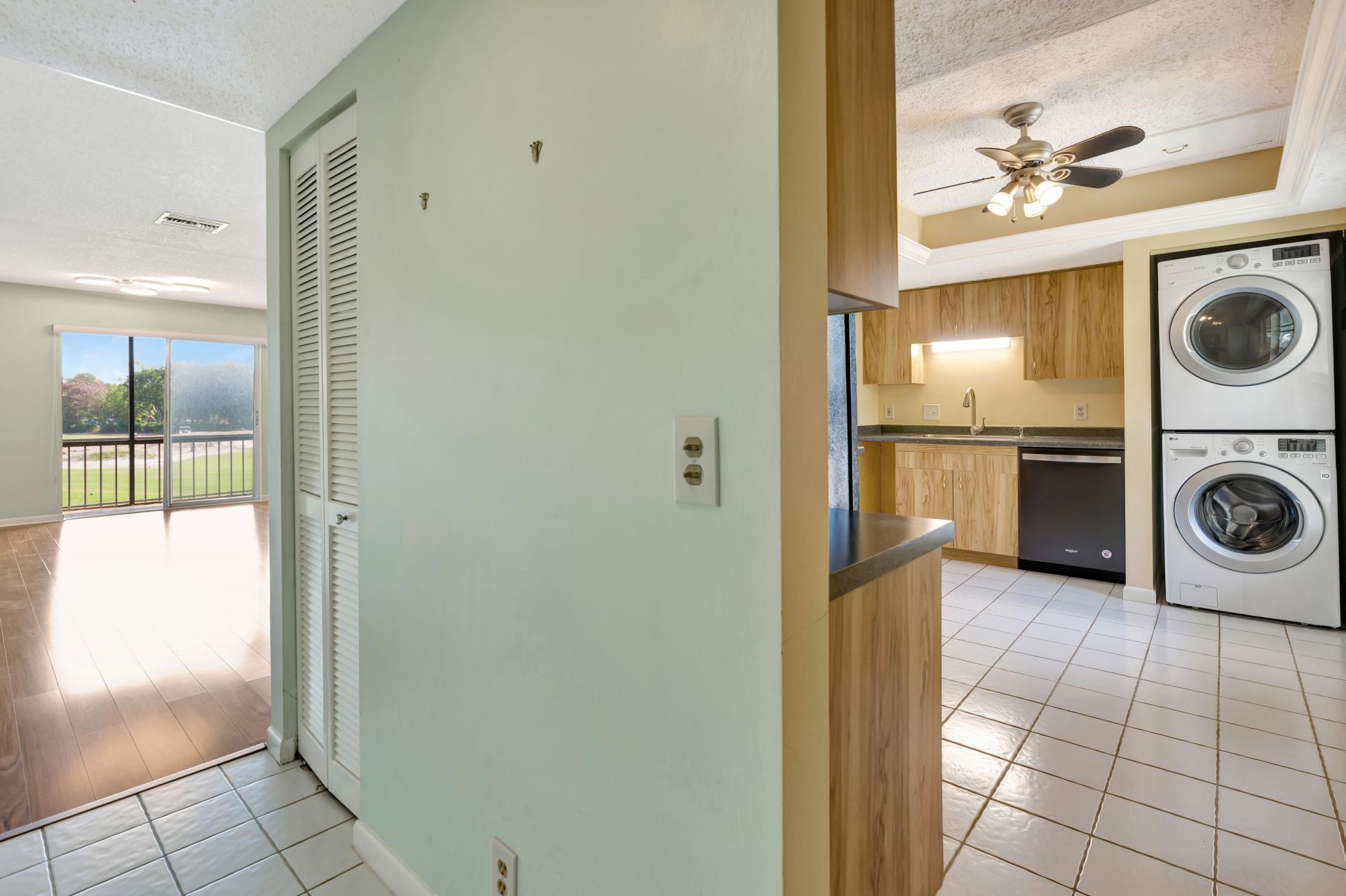 18419 SE Wood Haven Lane, Unit B, Tequesta, FL 33469 Photo