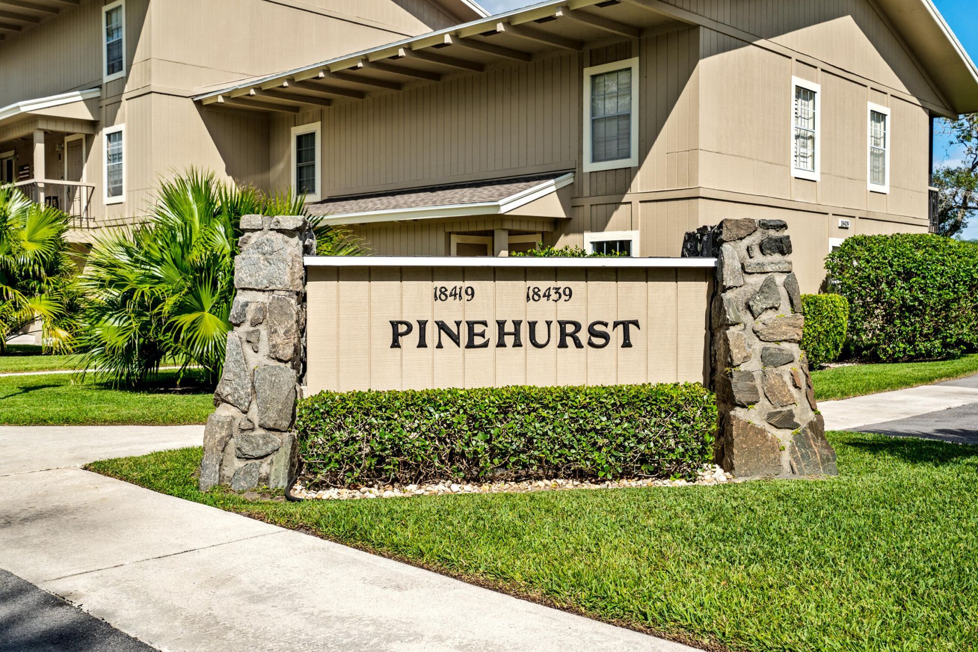 18419 SE Wood Haven Lane, Unit B, Tequesta, FL 33469 Photo