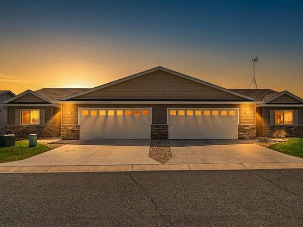 417 Fawn Run, Kenyon, MN 55946