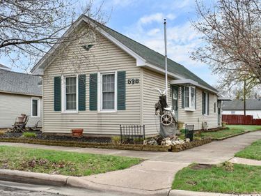 528 Chatfield Street, Winona, MN 55987