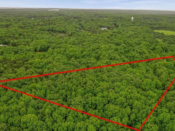 8208 Oak Creek Lane, Harrisburg, AR 72432
