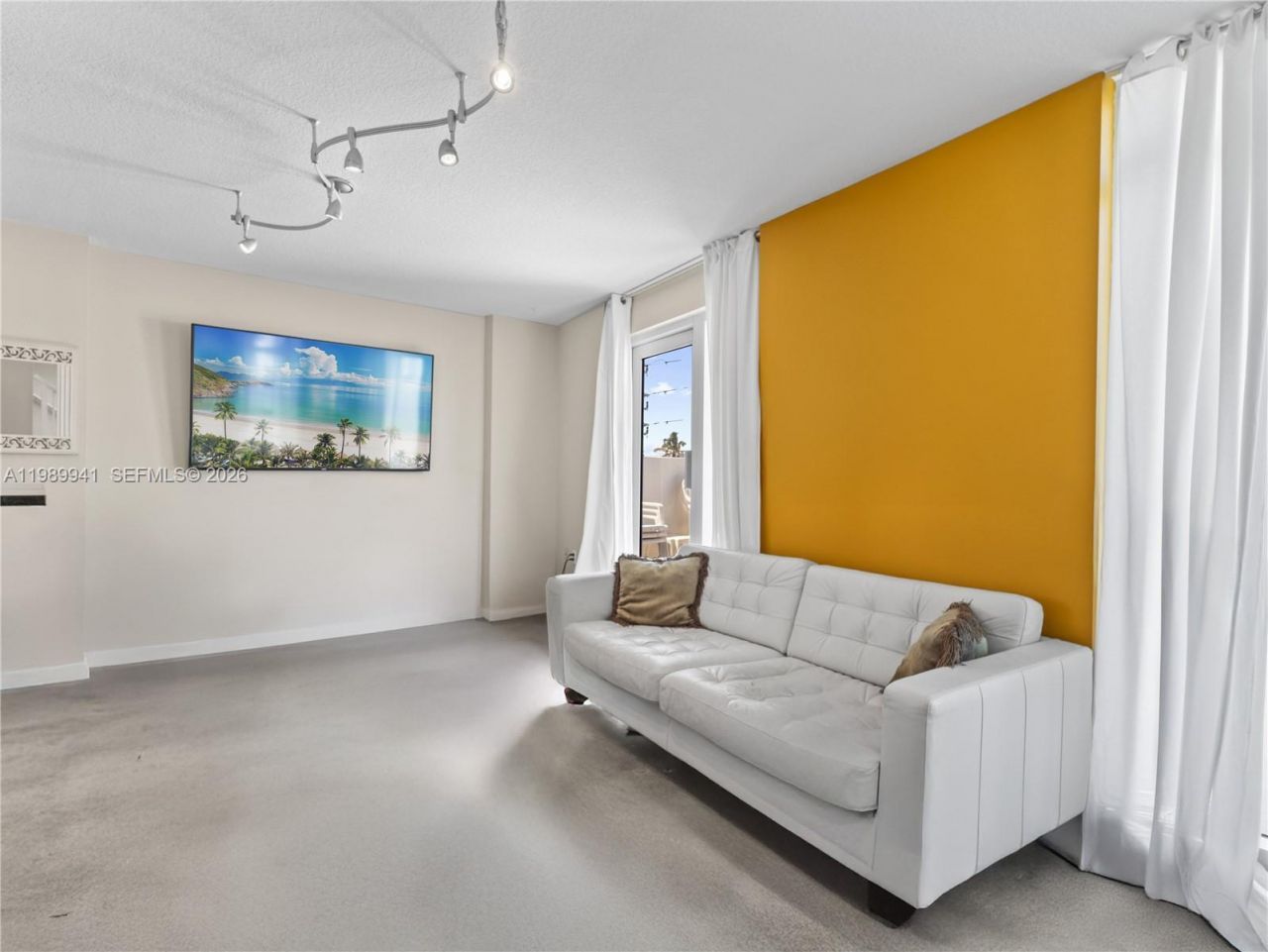 7600 Collins Ave , Unit 412, Miami Beach, FL 33141 Photo