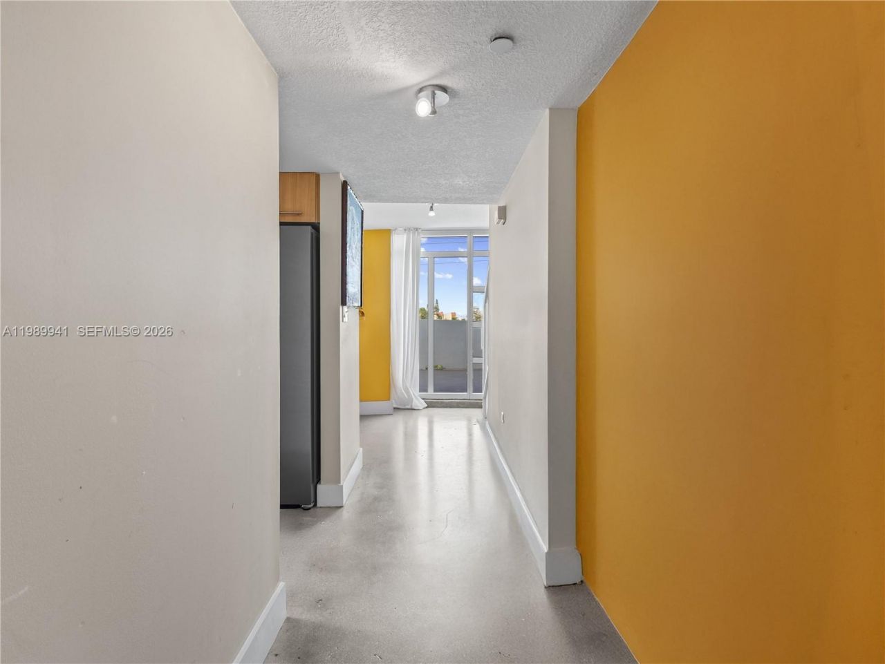 7600 Collins Ave , Unit 412, Miami Beach, FL 33141 Photo