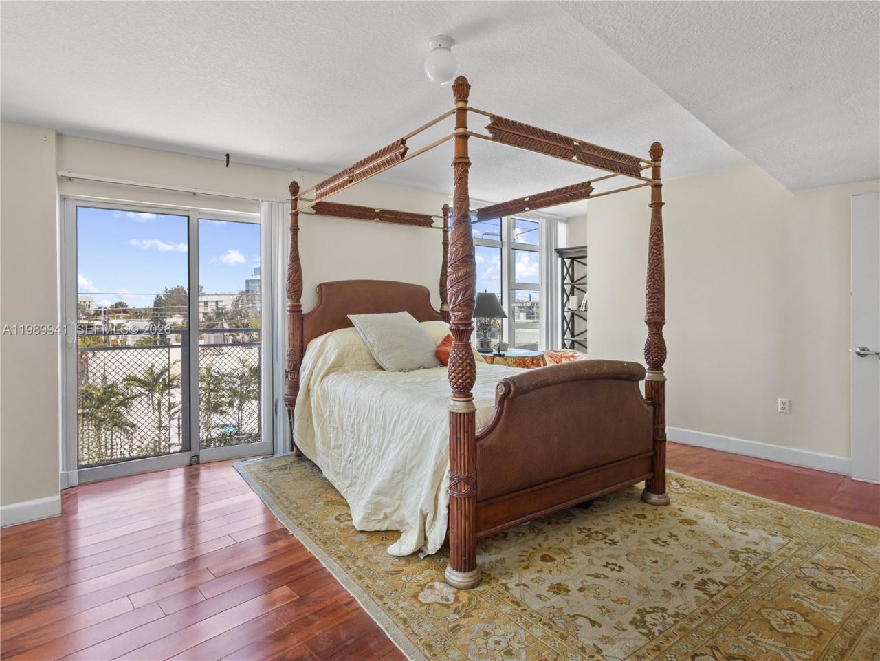 7600 Collins Ave , Unit 412, Miami Beach, FL 33141 Photo