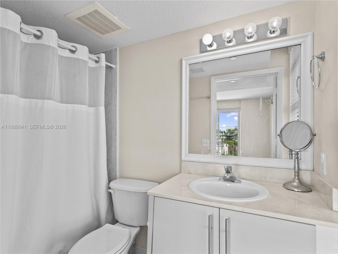 7600 Collins Ave , Unit 412, Miami Beach, FL 33141 Photo