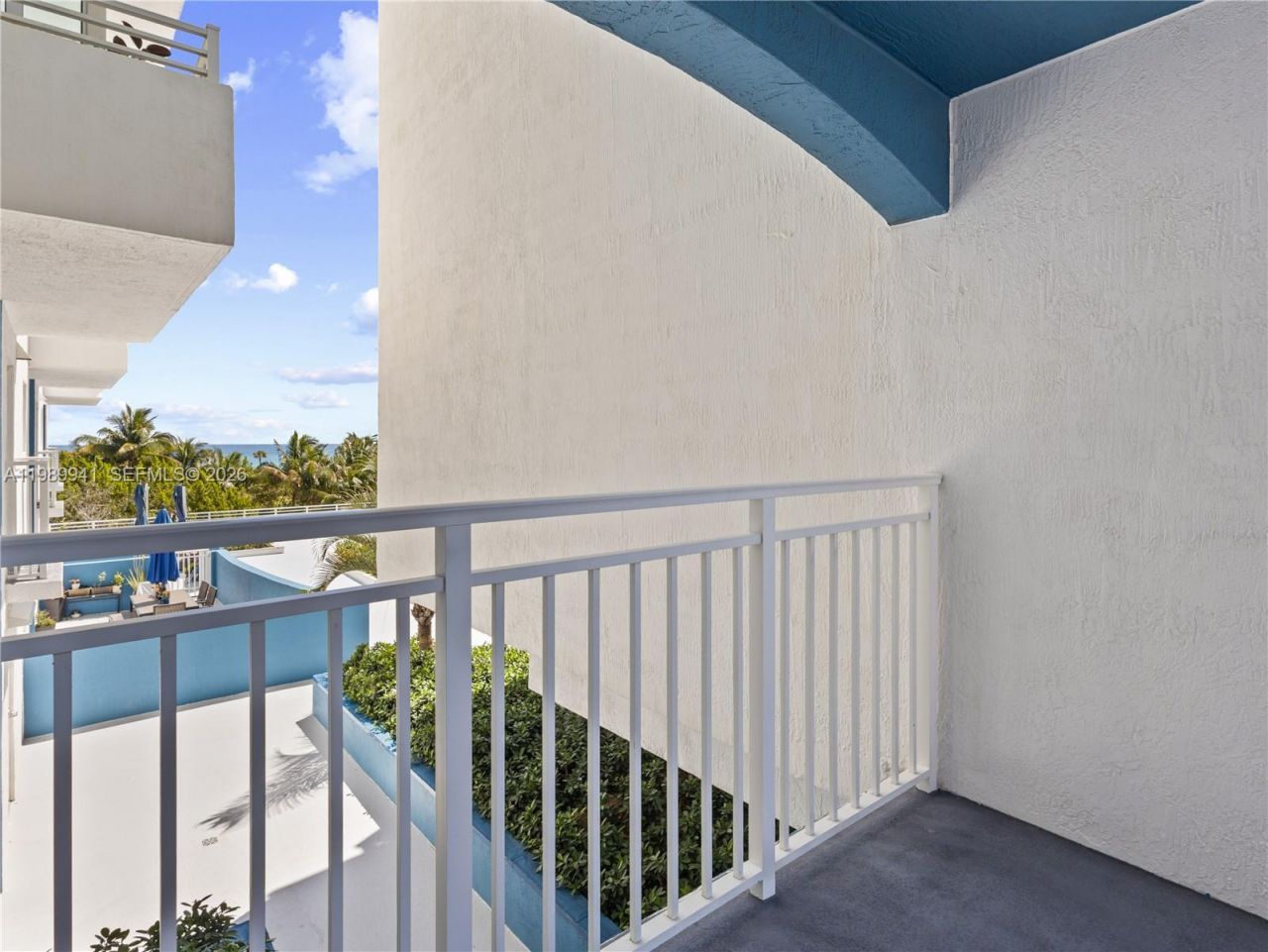 7600 Collins Ave , Unit 412, Miami Beach, FL 33141 Photo