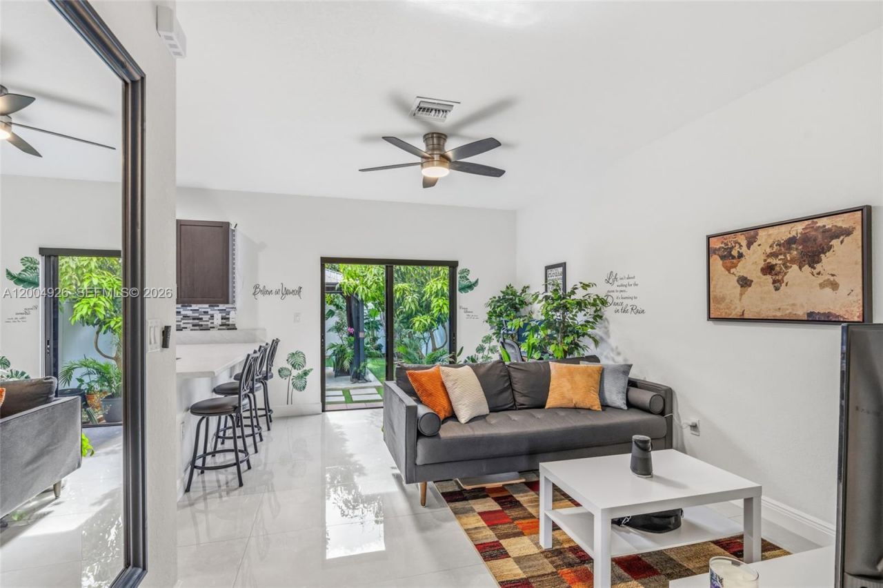 10964 W 32nd Ln, Hialeah, FL 33018 Photo